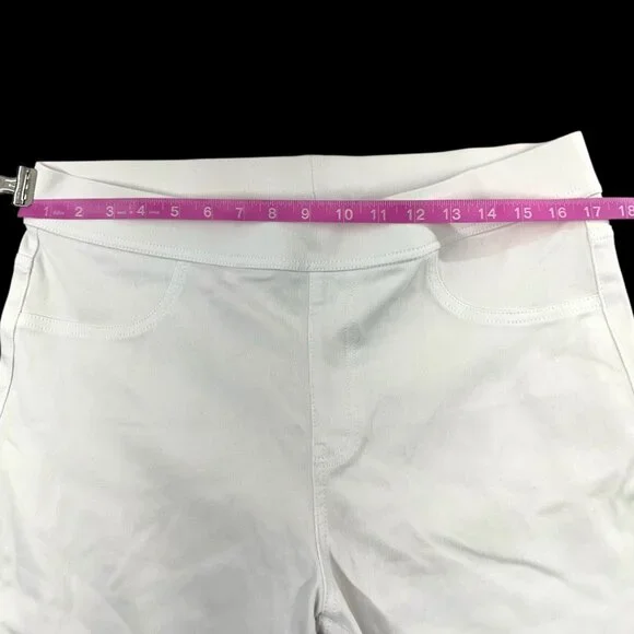 Time and Tru Pull On Capris - Picture 5 of 7